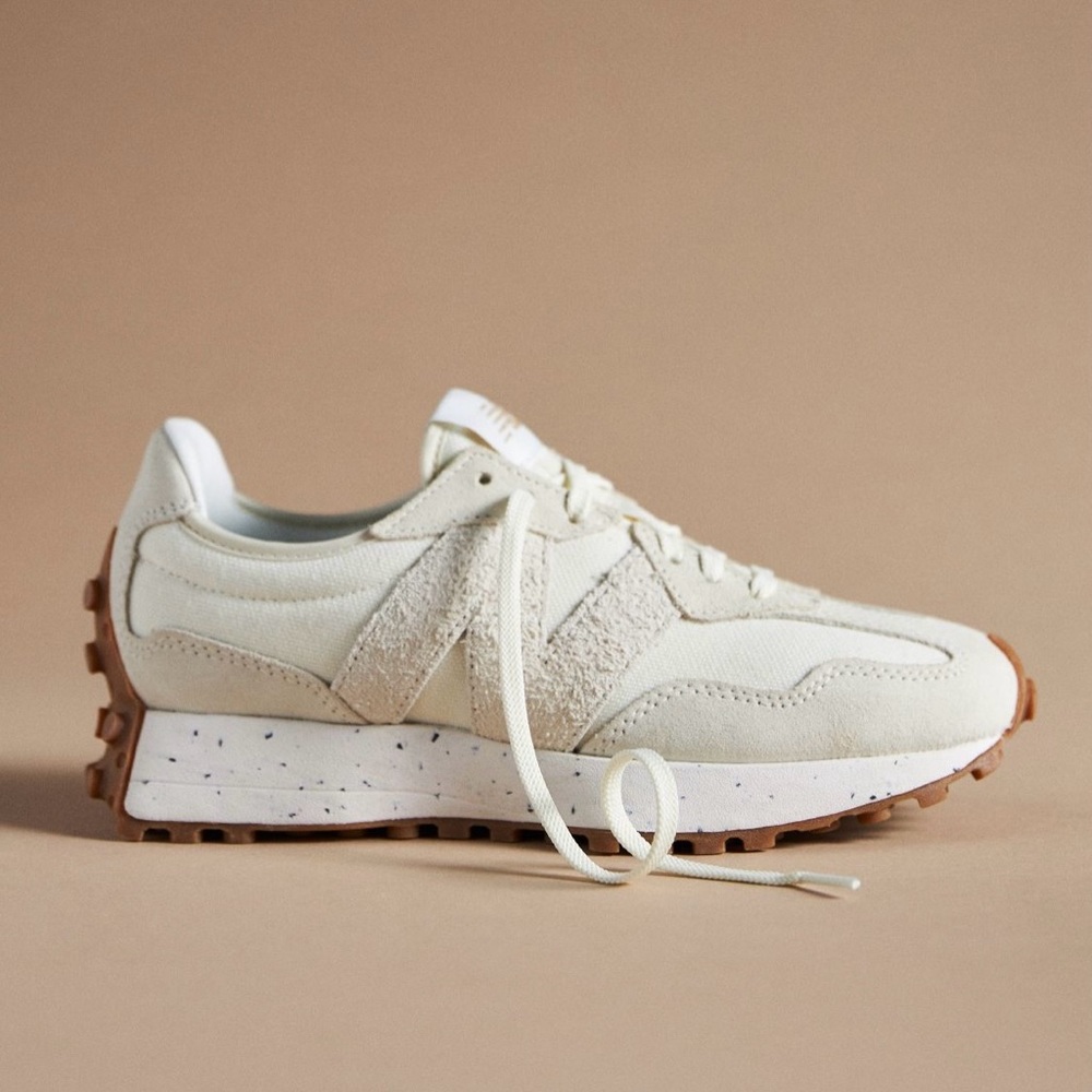 New Balance 327